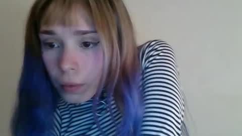 lole online show from August 15, 9:57 am