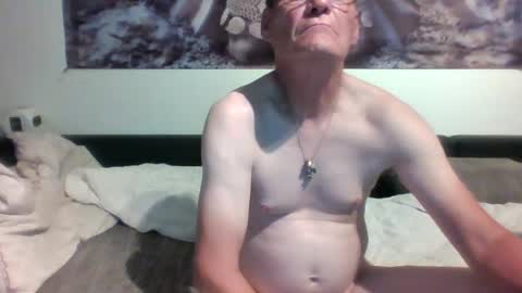 lolfun66 online show from July 31, 10:15 pm