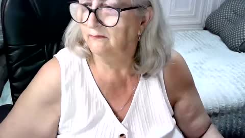 LolkaAlyss online show from August 29, 11:48 pm