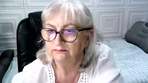 LolkaAlyss online show from September 3, 8:56 pm