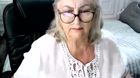LolkaAlyss online show from September 4, 8:02 pm