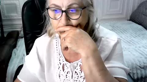 LolkaAlyss online show from September 7, 11:55 pm