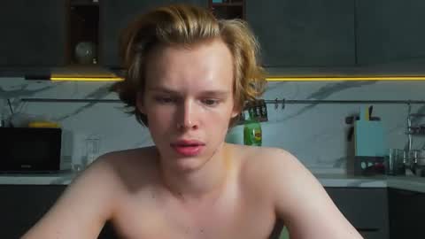 Kenndi online show from August 12, 1:52 am