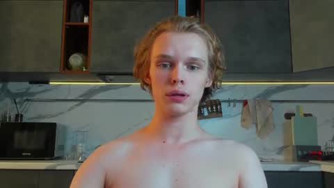 Kenndi online show from August 13, 2:47 am
