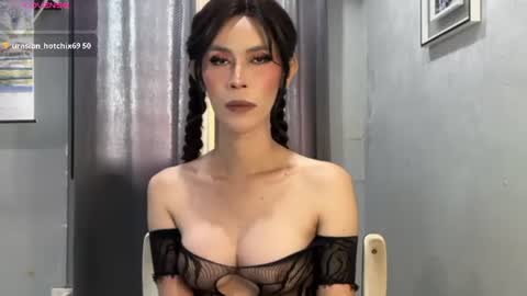 Ninz  online show from July 1, 3:40 am