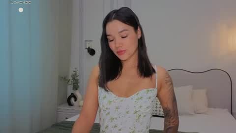 lolly_turner online show from August 5, 3:37 am
