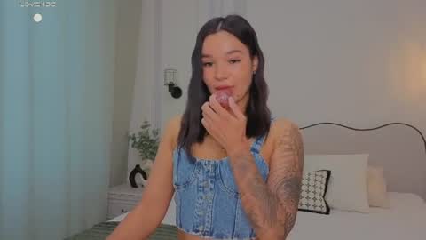 lolly_turner online show from August 15, 5:11 am