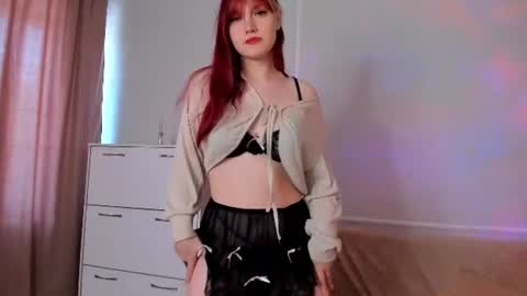 Jully online show from August 6, 2:32 am
