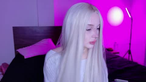 Kari online show from May 30, 2:51 pm