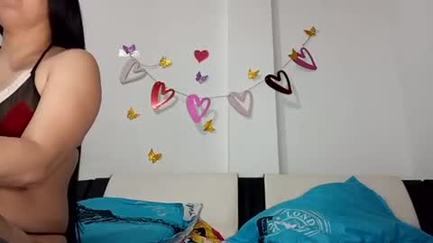 estehfania online show from July 8, 10:25 pm
