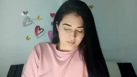 estehfania online show from July 31, 11:21 pm
