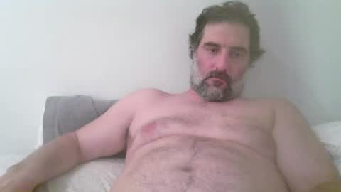 THE SEXIEST MAN ALIVE online show from June 17, 4:22 am