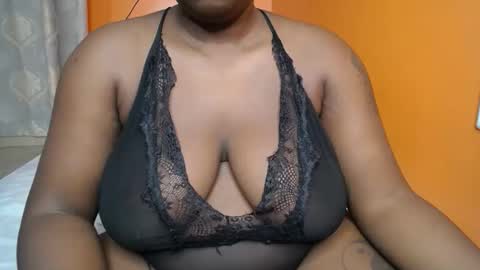lomyenom56 online show from May 12, 5:13 pm