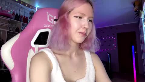 lone1y_bunny online show from July 17, 1:33 pm