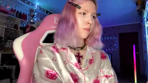 lone1y_bunny online show from July 17, 6:19 pm