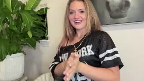 Alyona online show from August 15, 4:16 am