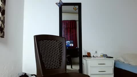 lonelydick2002 online show from August 1, 6:19 am