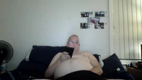 Lonely Man online show from May 28, 3:20 am