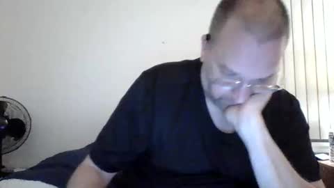 Lonely Man online show from June 5, 7:57 am