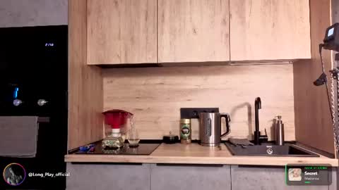 long_play online show from July 31, 6:46 pm