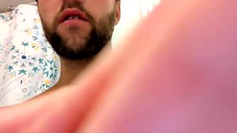 longcock1463574 online show from August 13, 3:42 am