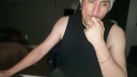 longdeee587367 online show from March 22, 10:03 pm
