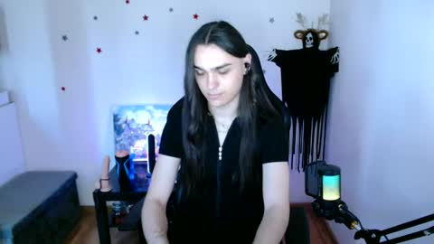 Alex online show from July 2, 11:11 am