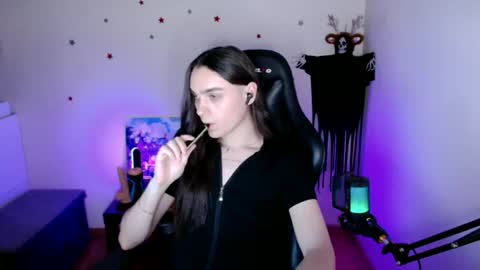 Alex online show from July 3, 9:06 pm