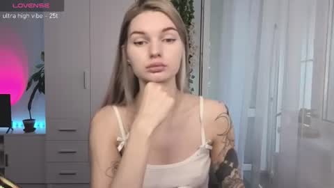 Luna online show from August 3, 1:18 pm