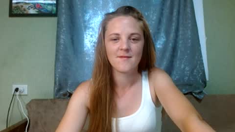 lora879 online show from August 17, 4:01 pm