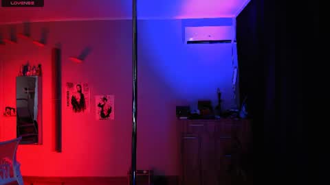 lora_cain online show from July 21, 5:15 pm