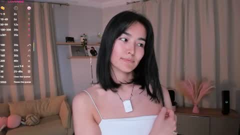 Lora control 2 min for every new Fan Club subscriber online show from August 7, 9:20 am