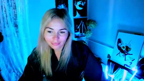 Lora online show from August 3, 3:24 am