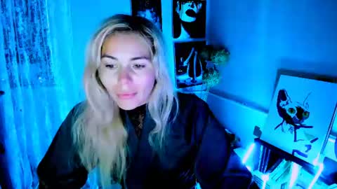 Lora online show from August 13, 3:31 am