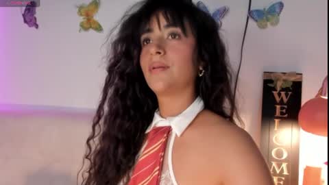 lore_rey online show from August 1, 1:22 am