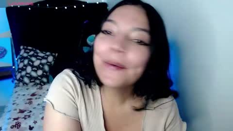 Loren online show from August 3, 9:33 pm