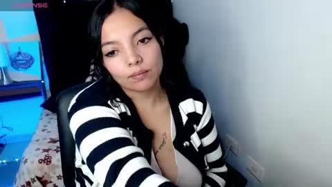 Loren online show from August 5, 9:57 pm