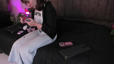 Loren   online show from August 9, 12:06 pm