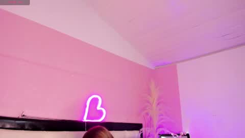 Loren   online show from August 13, 8:45 pm