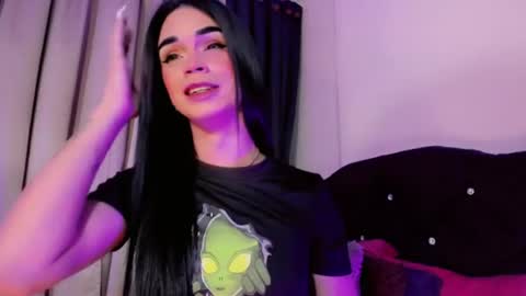lesly lorena online show from July 26, 6:29 am