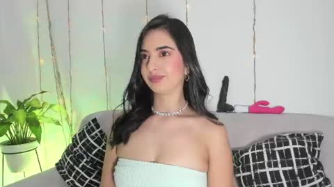 L O R E N online show from August 10, 10:00 pm