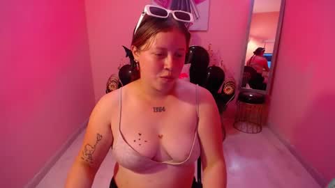 lorethe_demon online show from April 23, 6:00 pm