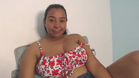 Loretta Gomez online show from June 24, 9:06 pm
