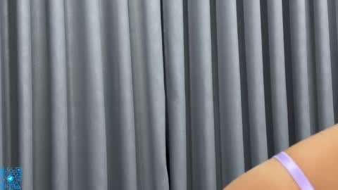 Chloe for Fan BlackHole online show from August 14, 10:13 pm