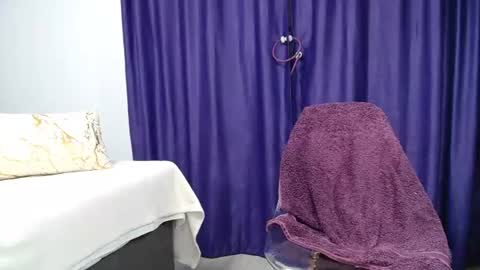 Lorette online show from July 12, 11:11 pm