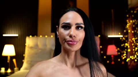 LoretteLorena  Sarah online show from August 3, 7:59 am
