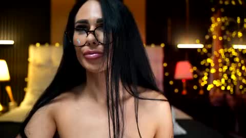 LoretteLorena  Sarah online show from August 3, 10:11 am