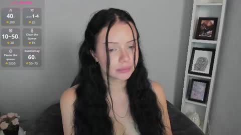 Lori online show from July 30, 8:54 am