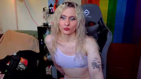 lori_myaf online show from July 8, 4:00 pm