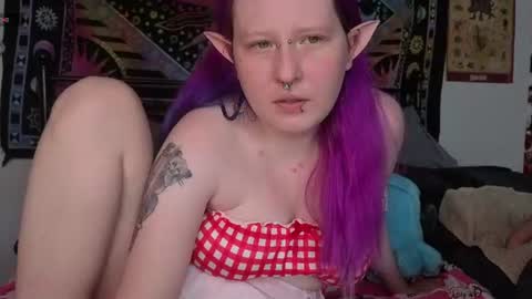 Lori Critter online show from July 23, 10:34 pm